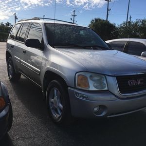 GMC ENVOY 2005 gold